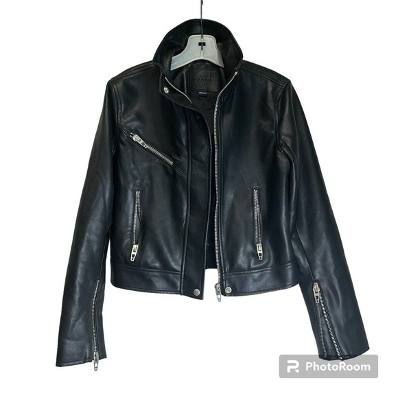 Blank NYC | Essential Faux‎ Leather Zip Front Cropped Moto Jacket Black Small - Picture 1 of 11